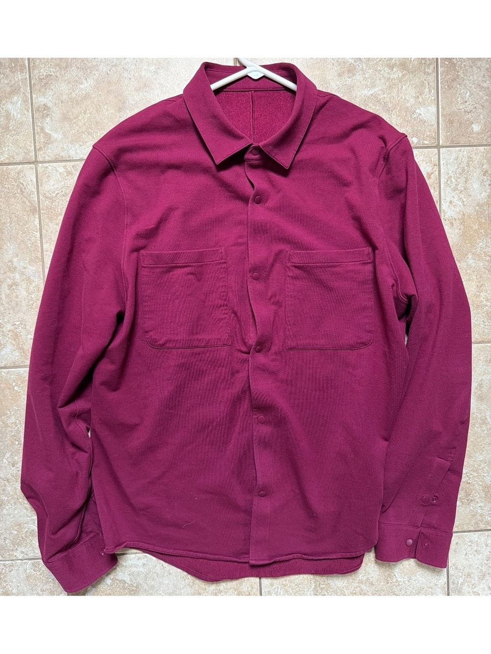 Large - Men - Lululemon Burgundy Long Sleeve Button-Up